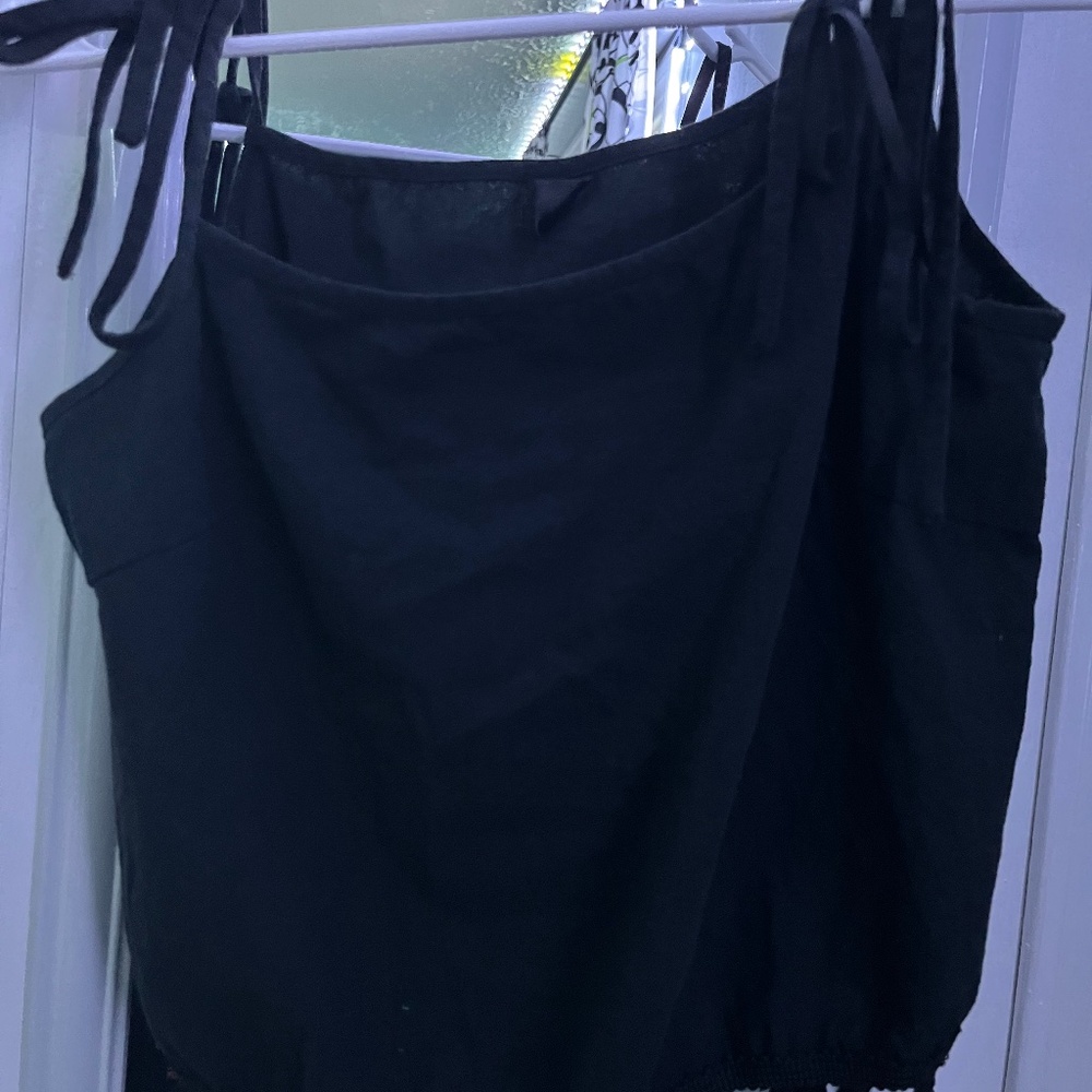 Black crop top